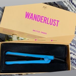 Is brand new mini ceramic styler